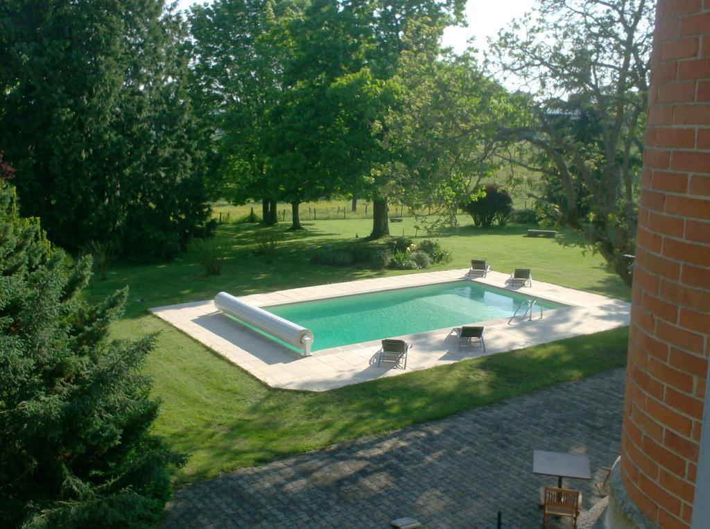 L'Echauguette Isserpent Bed & Breakfast Exterior photo